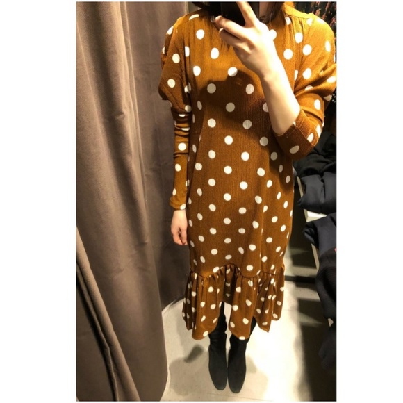 [SOLD]NWT Zara Size M Polka Dot Midi Dress - Picture 2 of 6